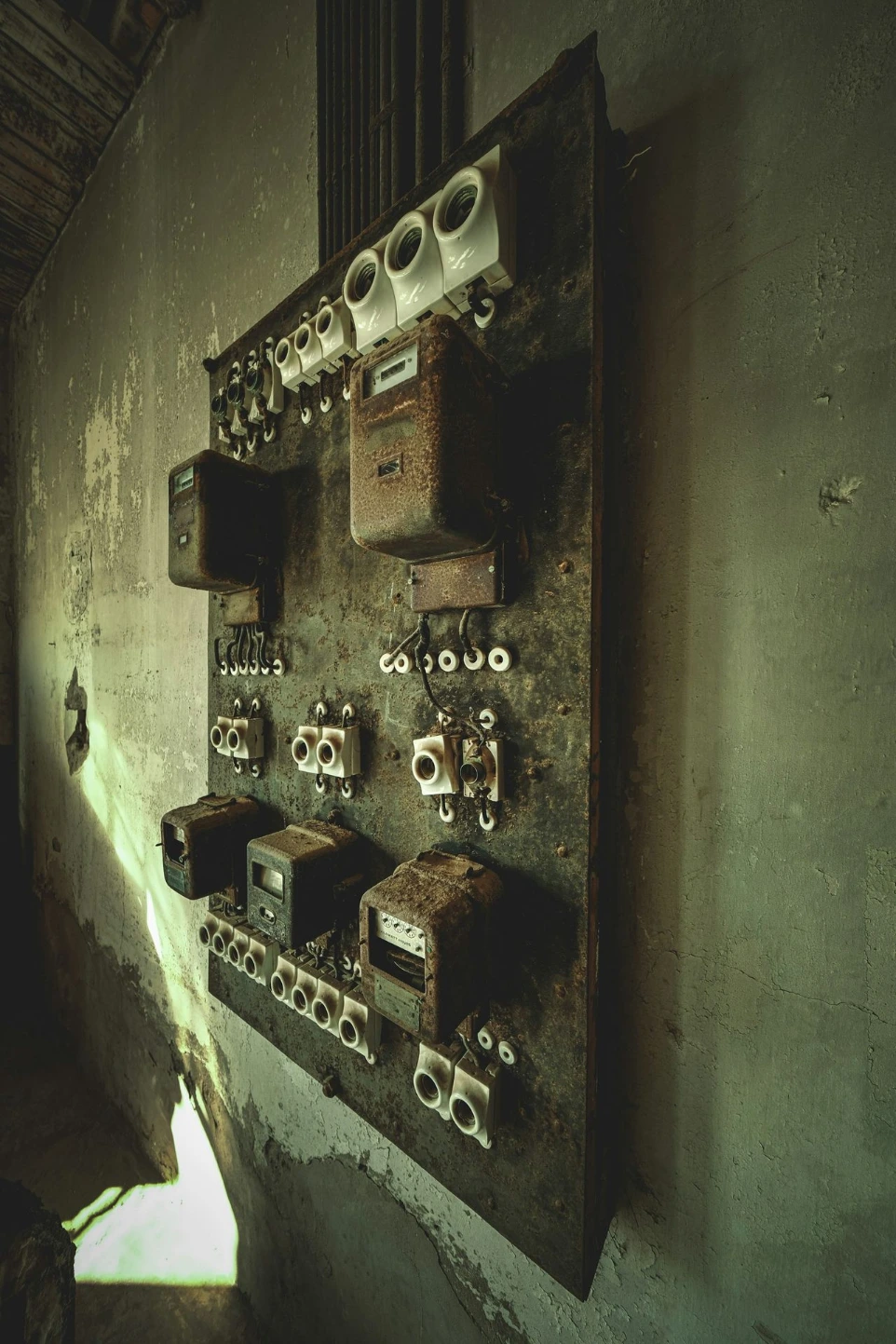 building decommissioning services, commercial building decommissioning, industrial building decommissioning, facility decommissioning, plant shutdown services, asset recovery and resale, demolition and dismantling, hazardous material handling, recycling and landfill diversion, decommissioning project management